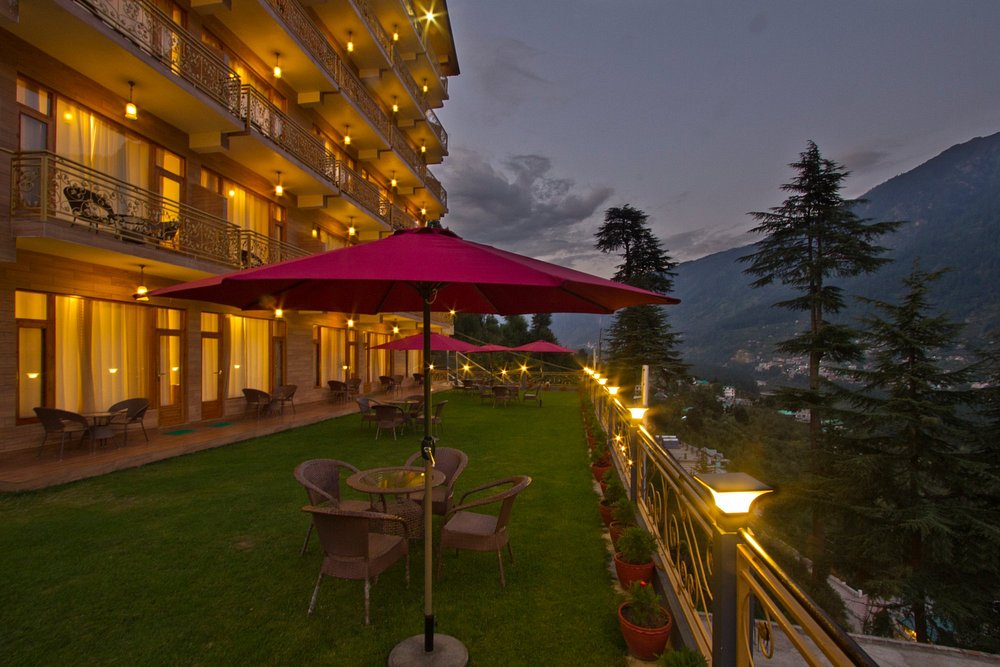 Holiday Heights & Spa Manali