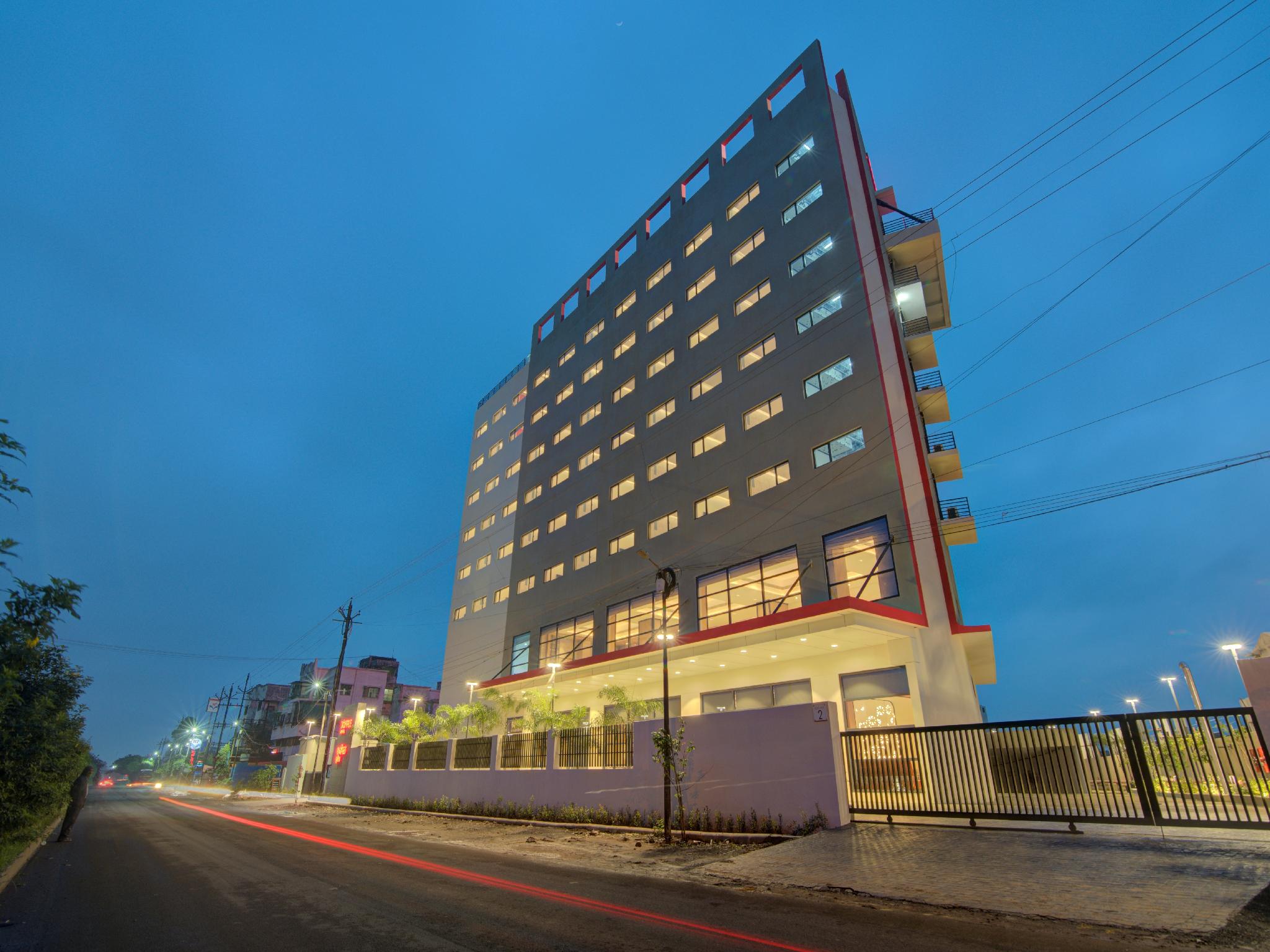Kyriad Hotel Nashik by OTHPL
